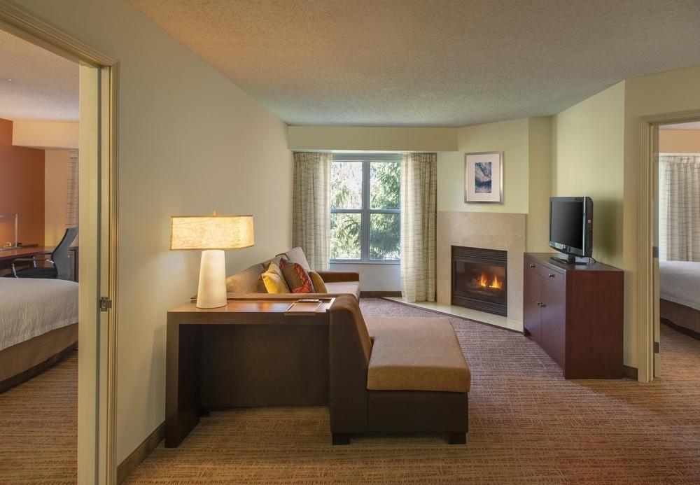 Residence Inn Indianapolis Airport Exterior photo