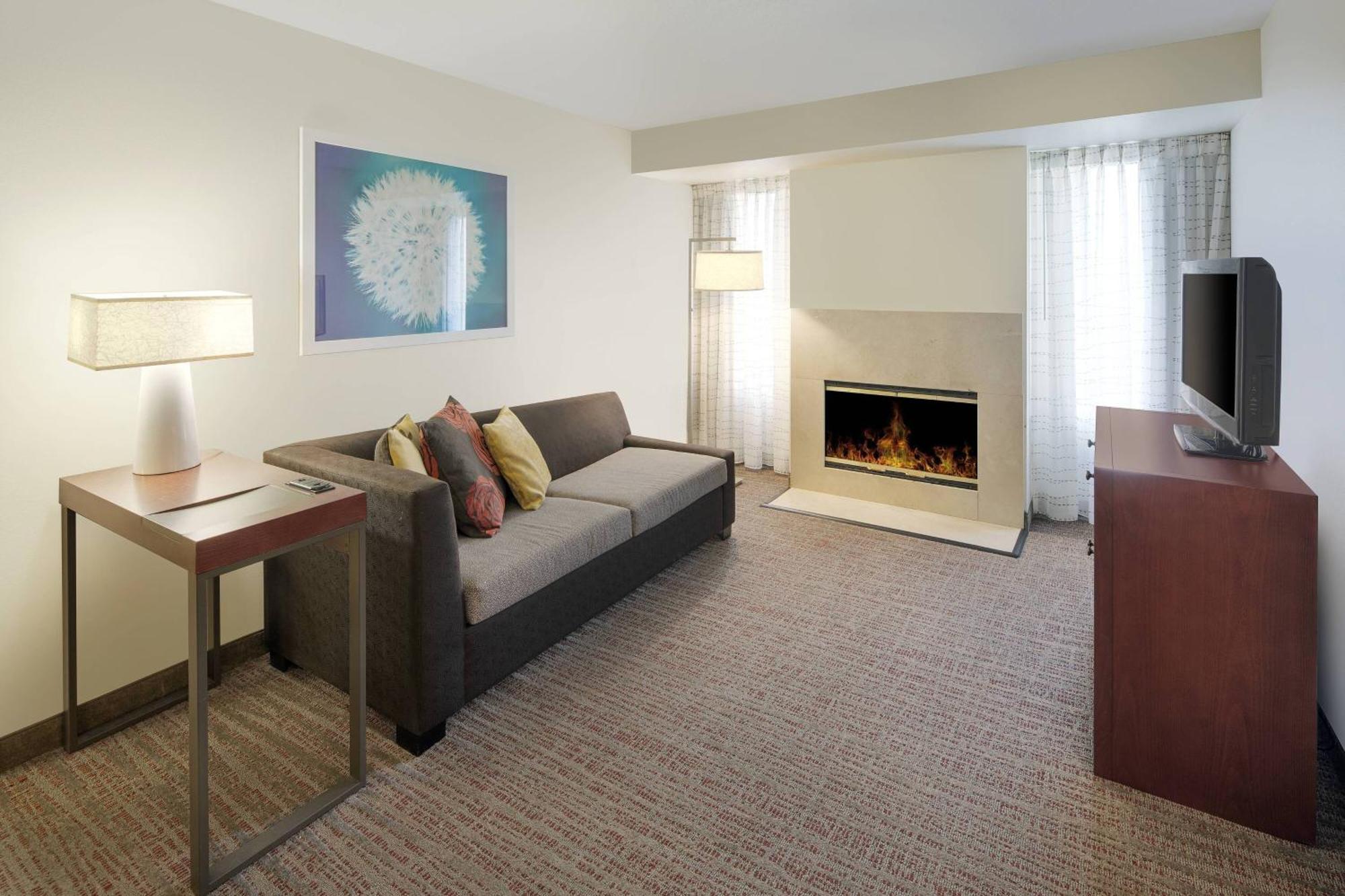 Residence Inn Indianapolis Airport Exterior photo