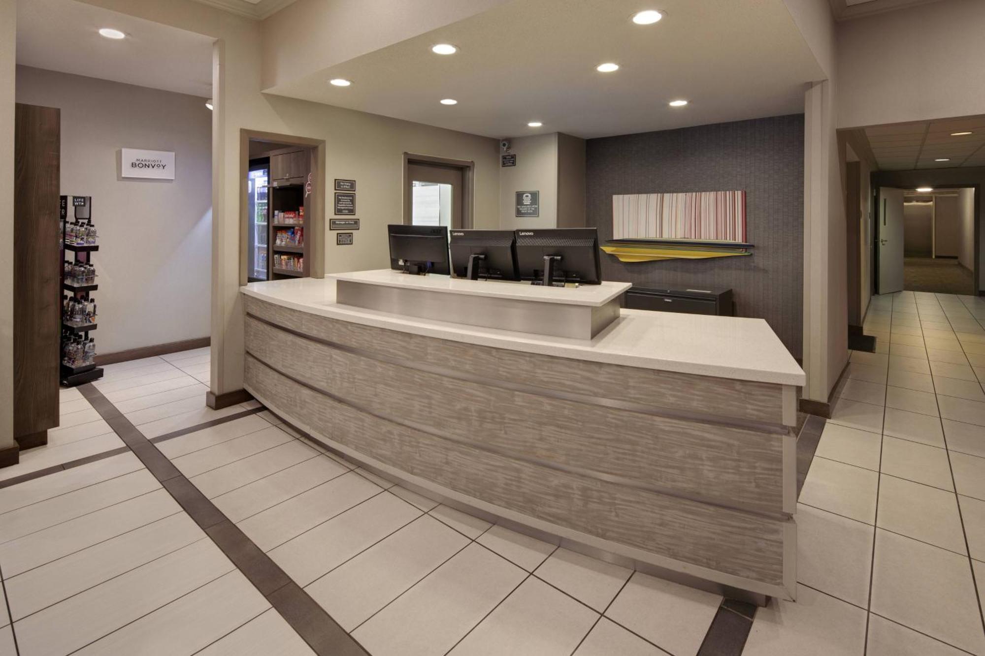 Residence Inn Indianapolis Airport Exterior photo